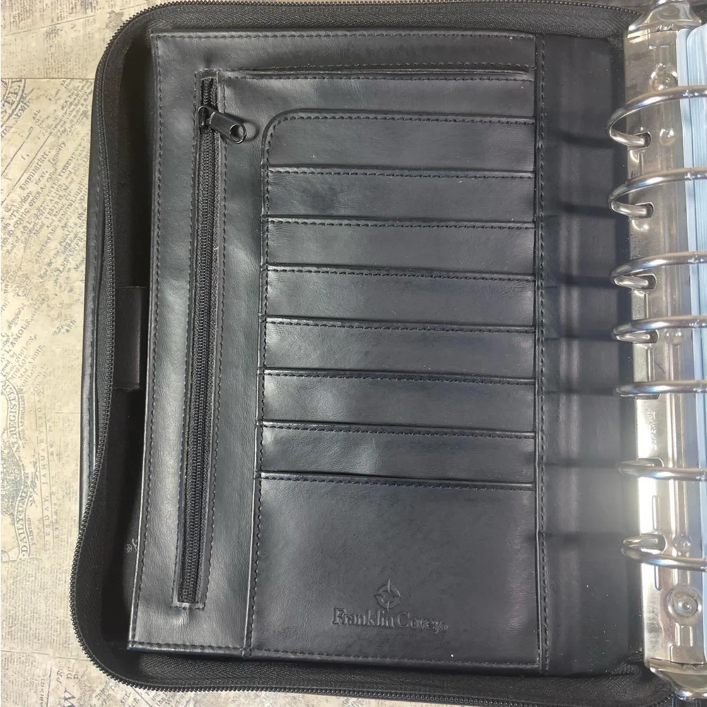 Franklin Covey canvas and trim leather organizer binder
